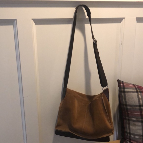 Banana Republic Suede + Leather Laptop/Briefcase/messenger Bag. For Men or Women - Picture 5 of 8